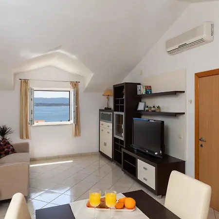 With Parking Space Bol, Brac - 2899 Daire Bol